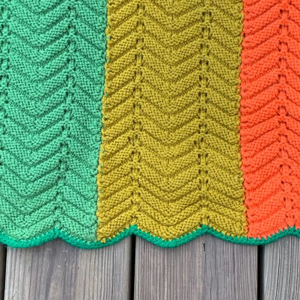 Vtg Pair 2 Multicolor Scalloped Edge Hand Crocheted Afghan Blanket Throw 46”x68”